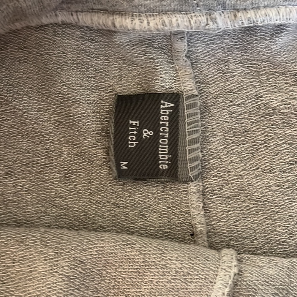 Shorts - Picture 3 of 3